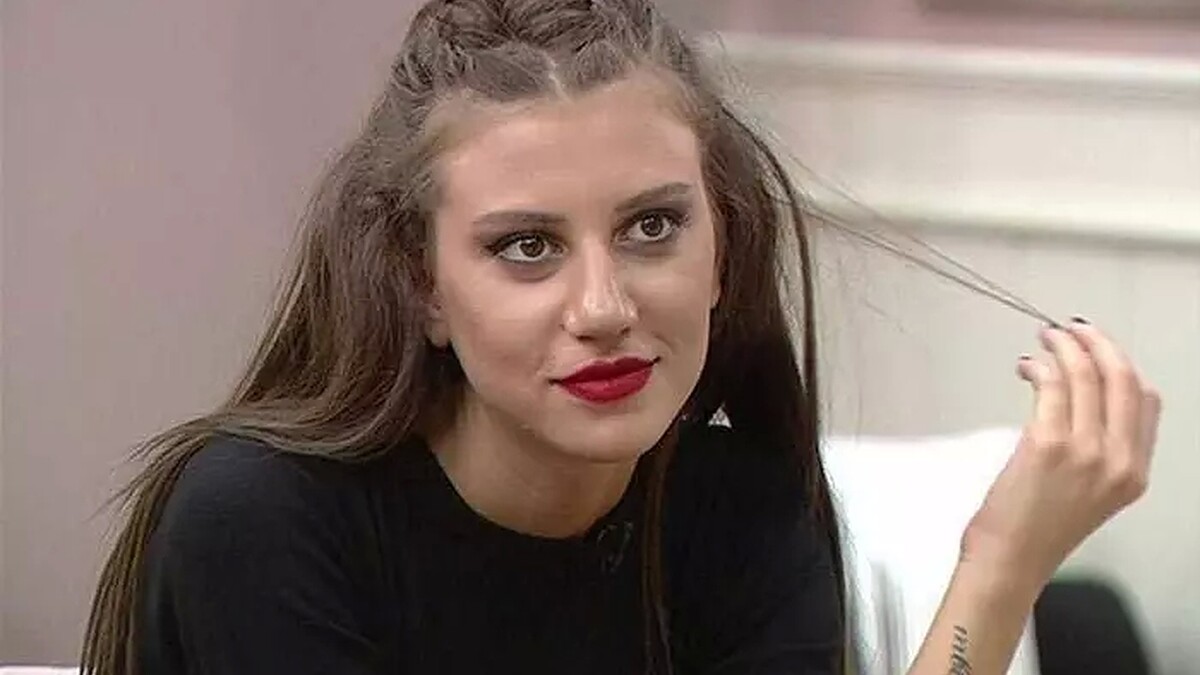 Kısmetse Olur Yarışmacısı Melis Buse Betkayan Canlı Yayında Darp!