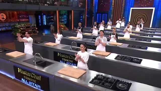 Masterchef'te Somer Şef Sürprizi! Yarışmacılar Ve İzleyiciler Sevinçten Çıldırdı
