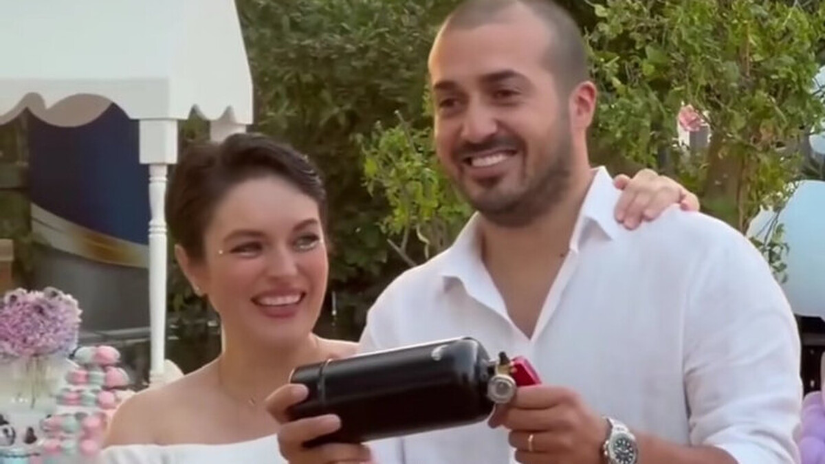 Ezgi Mola, Hamileliğinin 5. Ayında Bebeğinin Cinsiyetini Açıkladı