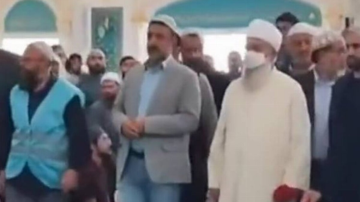 Menzil Cemaatinde İlginç Görüntüler: Cezbeye Gelenlerin Sesleri Duyuldu