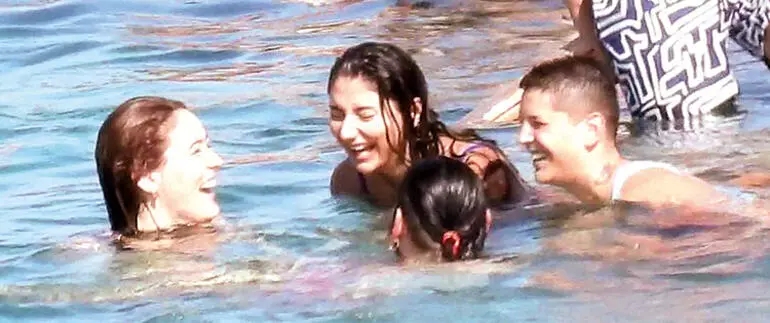 Filenin Sultanları Çeşme'de Tatil Keyfi Yapıyor