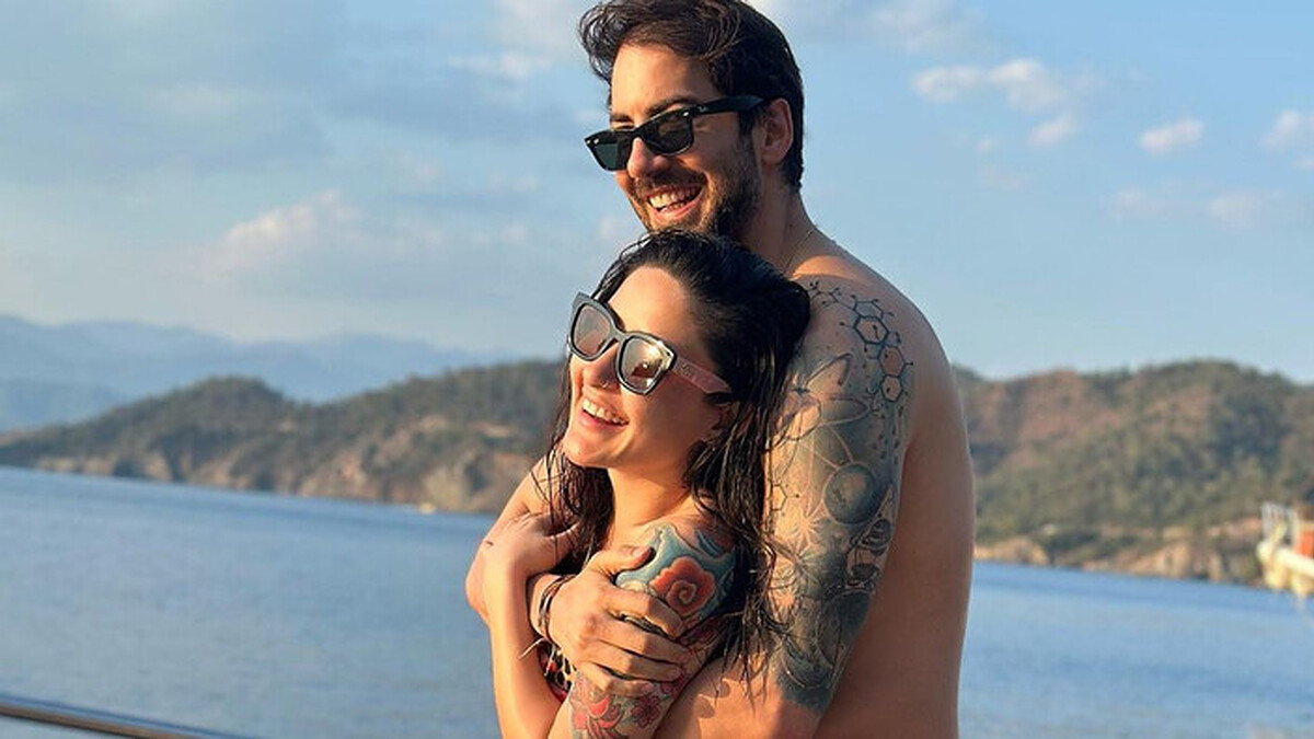 Melek Mosso Ve Serkan Sağdıç'ın Dövmeleri Dikkat Çekti