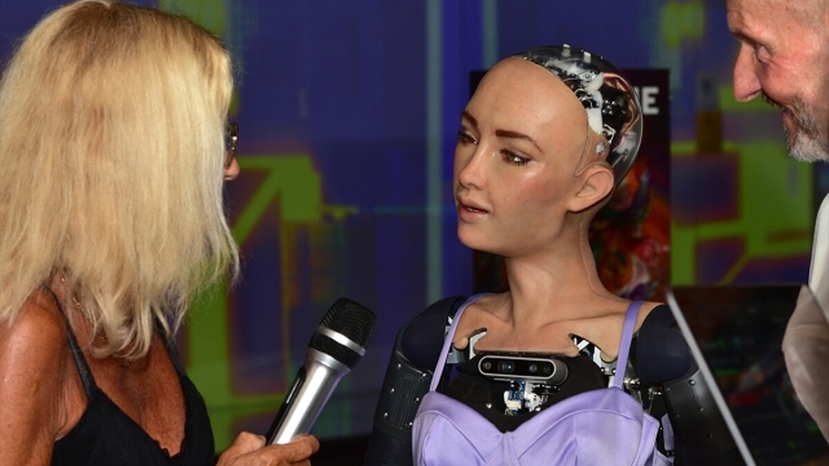 Sophia, Antalya'da Türkçe Konuştu: Türkiye'nin Güzel Kıyılarına Bayıldım