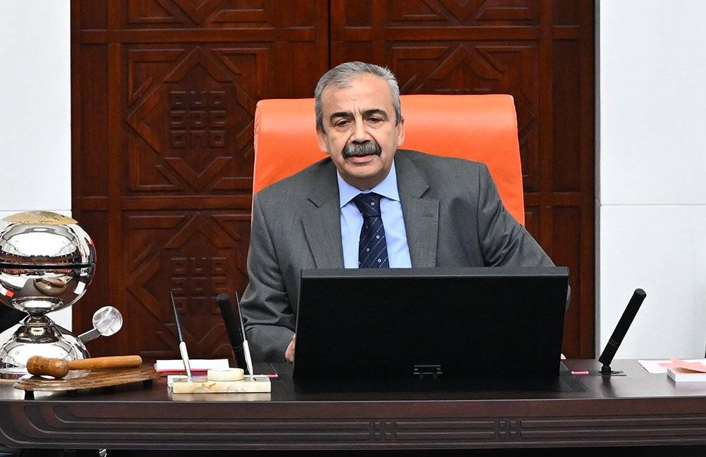 Meclis'te Kürtçe Ve Arapça Selamlama Krizi
