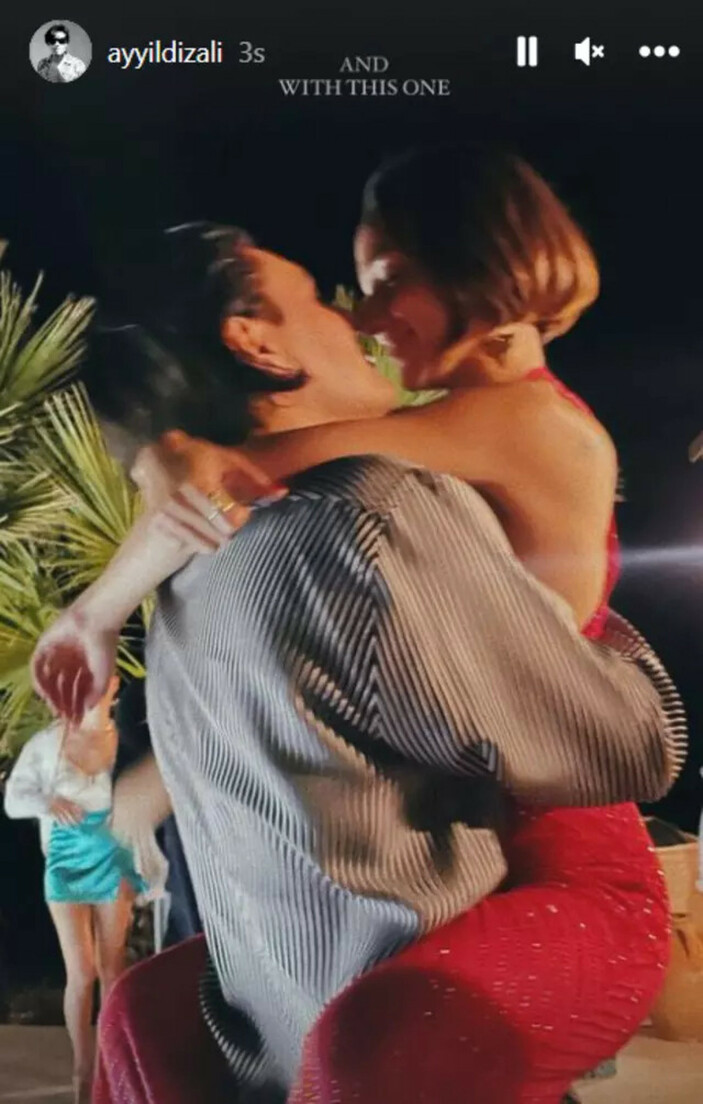 Zeynep Bastık Ve Ali Can Ayyıldız Aşk Mı Yaşıyor? Kucak Kucağa Poz