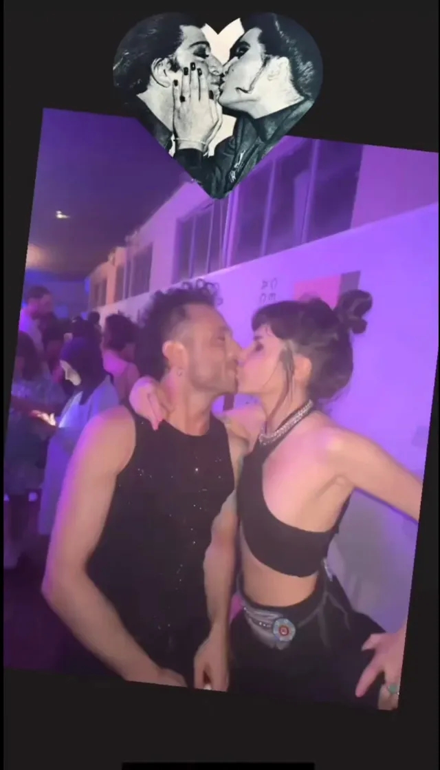 Mabel Matiz Ve Gaye Su Akyol'un Öpüşme Videosu Olay Oldu