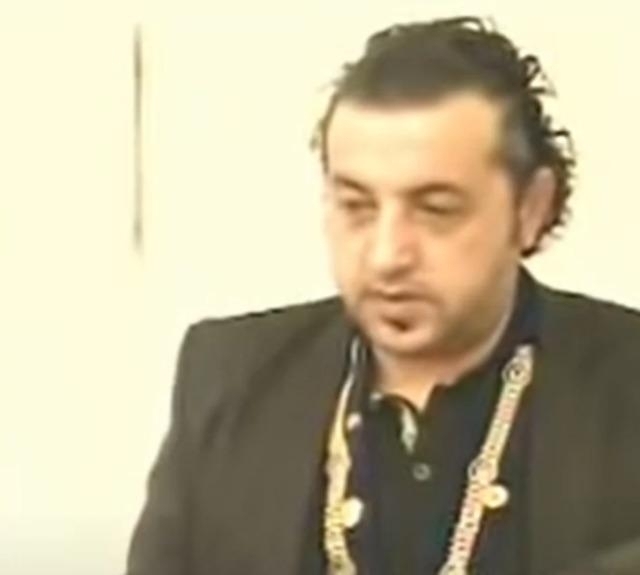 Masterchef'in Sevilen Şefi Mehmet Yalçınkaya'nın Yemekteyiz Geçmişi Ortaya Çıktı
