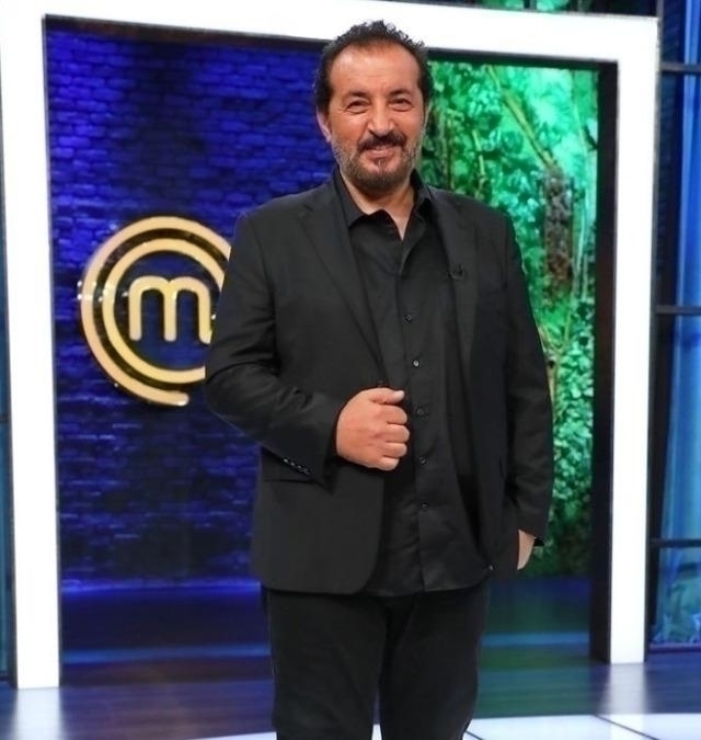 Masterchef'in Sevilen Şefi Mehmet Yalçınkaya'nın Yemekteyiz Geçmişi Ortaya Çıktı
