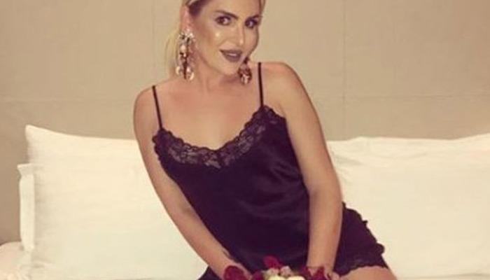 Selin Ciğerci'nin Parfüm Reklamı Olay Oldu!