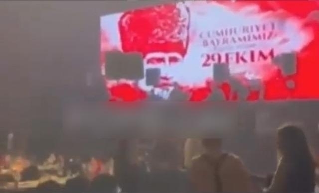 Özcan Deniz'in Cumhuriyet Kutlamalarında Neden Marş Okumadı? Protesto İddialarını Cevapladı...