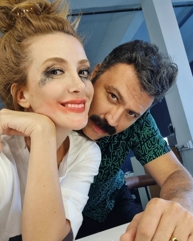 Bülent Emrah Parlak Ve Evli Olan Elit Andaç Çam Öpüşürken Yakalandı!