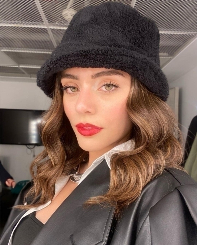 Sıla Türkoğlu'nun Estetiksiz Fotoğrafı Şoke Etti