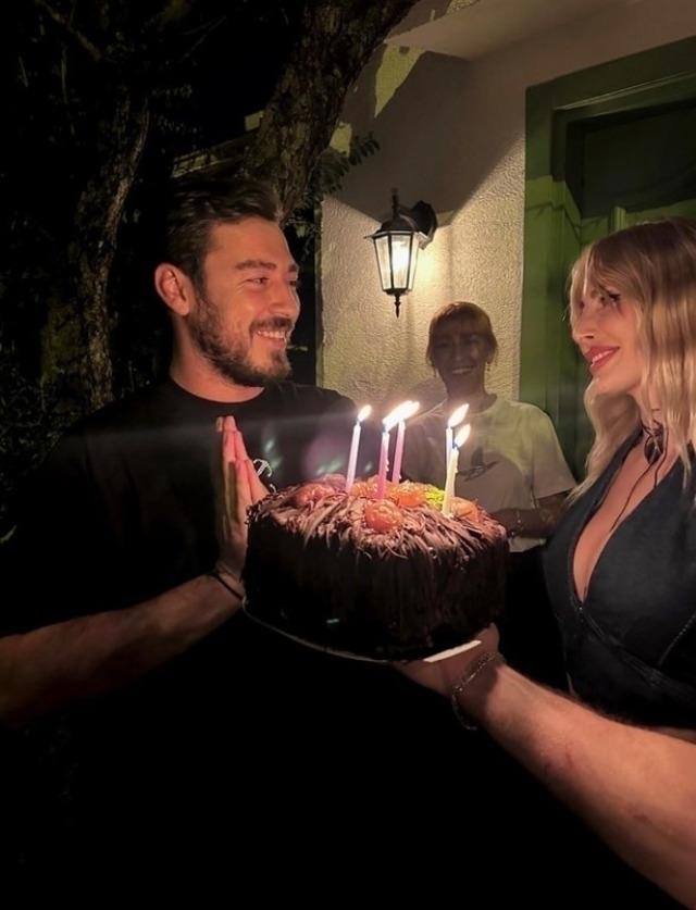 Hande Sarıoğlu Yeni Sevgilisinin Fotoğraflarını Paylaştı