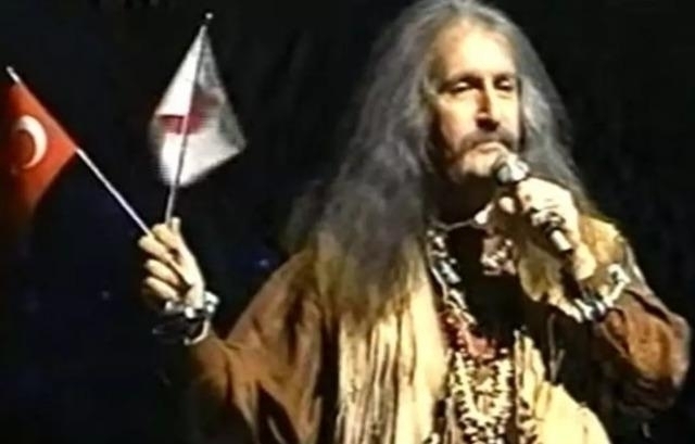 Barış Manço'nun Cumhuriyet Dileği Videosu Gündem Oldu!