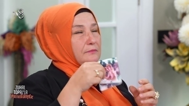 Fikret, Yemekteyiz Yarışmasında Kurbağa Bacağı Pişirdi!