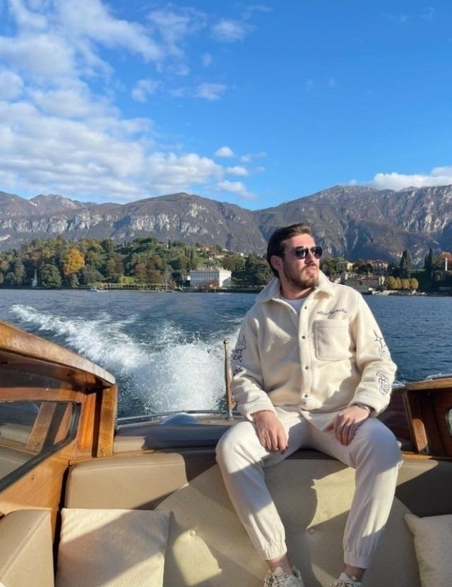 Hande Sarıoğlu Yeni Sevgilisinin Fotoğraflarını Paylaştı