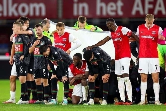 Az Alkmaar – Nec Nijmegen Maçında Bas Dost Kalp Krizi Geçirdi!