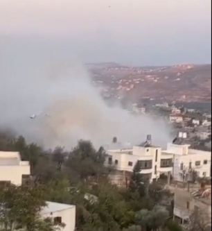 İsrail, Hamas Liderlerin Evini Vurarak Yerle Bir Etti