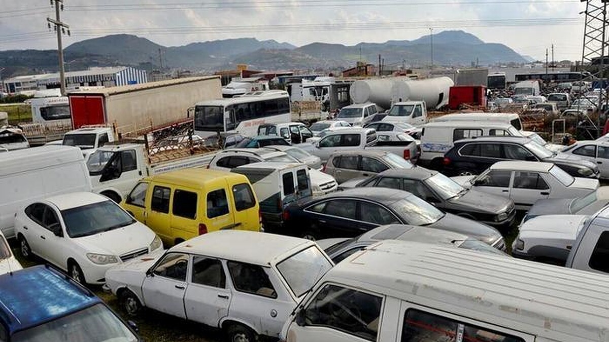 700 Bin Araba Piyasaya Girecek, Fiyatlar Düşüyor...