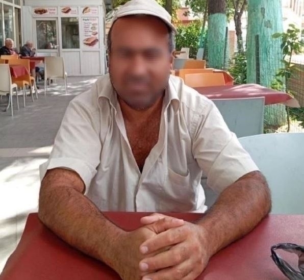 Babası Kızını Sosyal Medyada Satılığa Çıkardı!