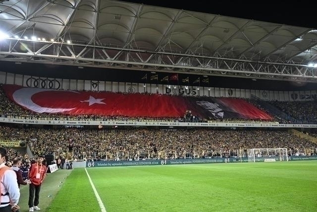 Fenerbahçe, Trabzonspor Maçında Tribünler İnledi