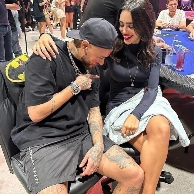 Neymar, Sevgilisi Bruna Biancardi İle Cinsel İlişki Sözleşmesi Yapmış!