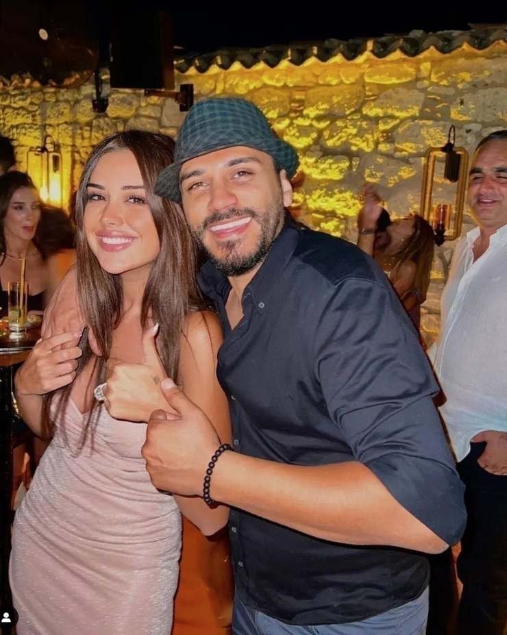 Dilan Polat, Petek Dinçöz'ü Arayarak Tebrik Etmiş!