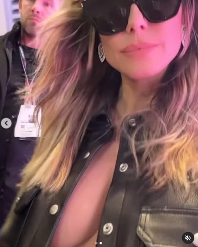 Heidi Klum, Üstsüz Paylaşımıyla Olay Yarattı!