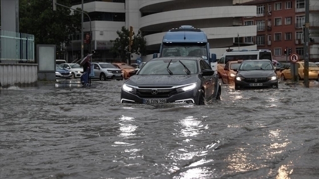 Meteoroloji Uyarıyor! Şiddetli Fırtına Geliyor...