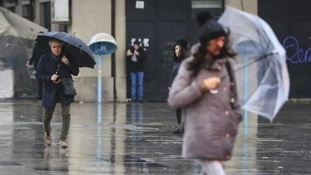 Hafta Sonu İstanbul'a Yoğun Kar Yağışı Geliyor! Meteoroloji'den Uyarı...