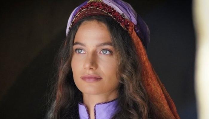 Gülcan Arslan, Saçlarını Kestirip Sarıya Boyattı!