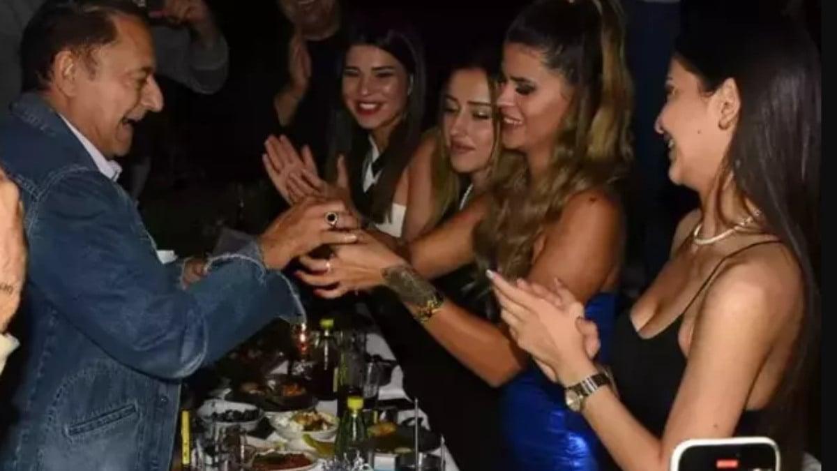 Mehmet Ali Erbil, Genç Sevgilisi Gülseren Ceylan İçin "Pırlanta Yüzüğü Alıp Gitti" Dedi!