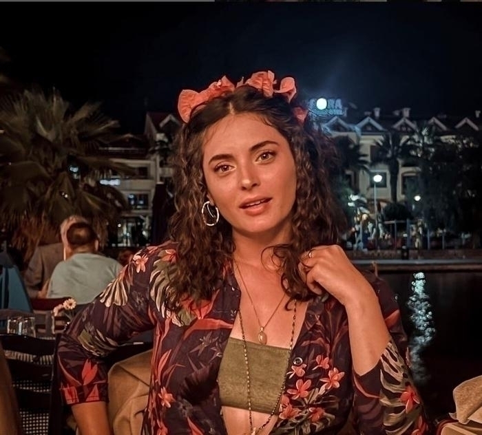 Aslıhan Gürbüz'ün Makyajsız Halleri Sosyal Medyayı Salladı!