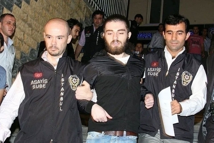 Cem Garipoğlu'nun Babası, Oğlunun Mezarının Açılmasını İstiyor: 'Feth-i Kabir' İşlemi Gündemde
