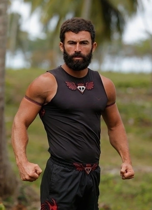Turabi, Survivor'da Rakiplerine Silahla Meydan Okudu