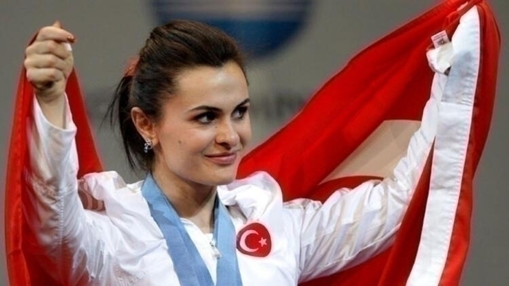 Erdoğan'dan Yeni Atama Ve Görevden Alma Kararı! Milli Halterci Nurcan Taylan Müşavir Oldu...