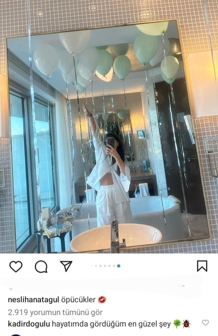 Neslihan Atagül Doğulu Ve Kadir Doğulu'dan Romantik Paylaşım: 'Öpücükler'