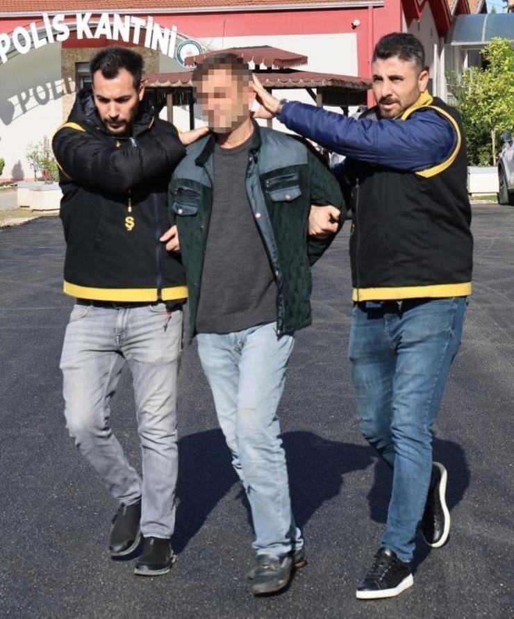 Adana'da Annesini Ve Karısını Başından Vuran Adam! "Pişman Değilim"