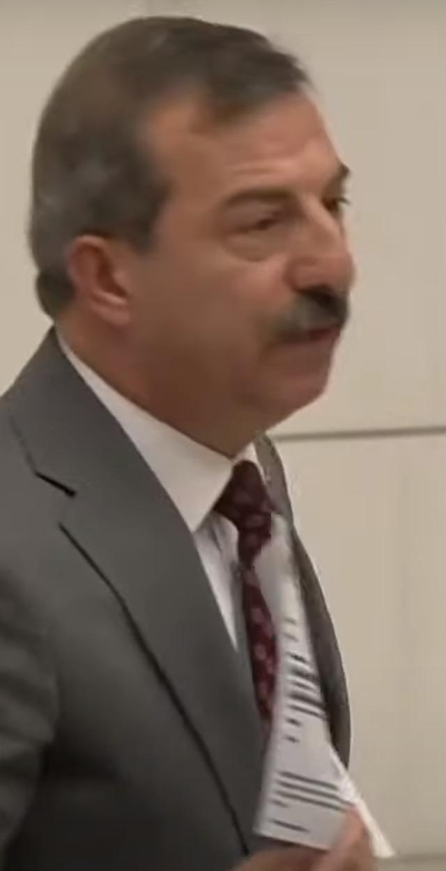 İyi Parti'den Ak Parti'ye Geçen Hatipoğlu'na 'Kaç Paraya Sattın?' Sorusu!