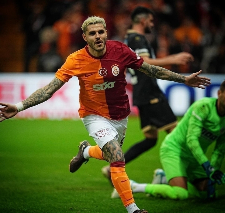 Aleyna Tilki, Icardi'ye Olan Sevgisini Haykırdı! "Kalbime Yazdım"