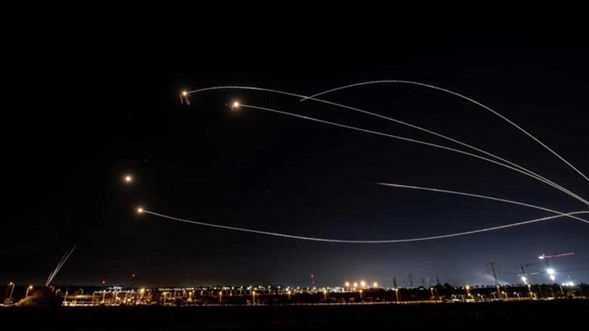 Hamas, İsrail'in Başkenti Tel Aviv'e Füze Saldırısı Düzenledi!