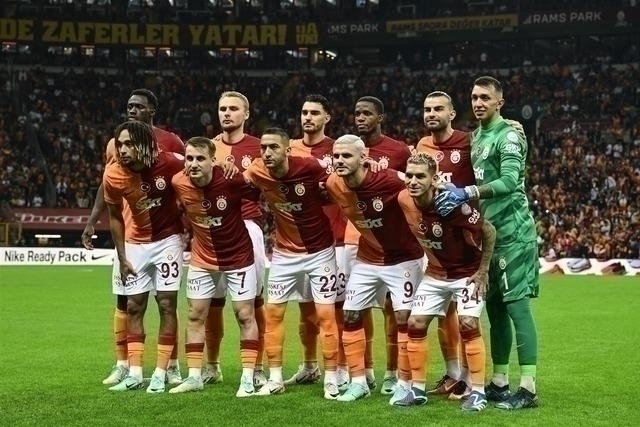 Galatasaray'ın Wilfried Zaha İle Attığı Gollerle Kazandığı Maçta Heyecan Doruktaydı