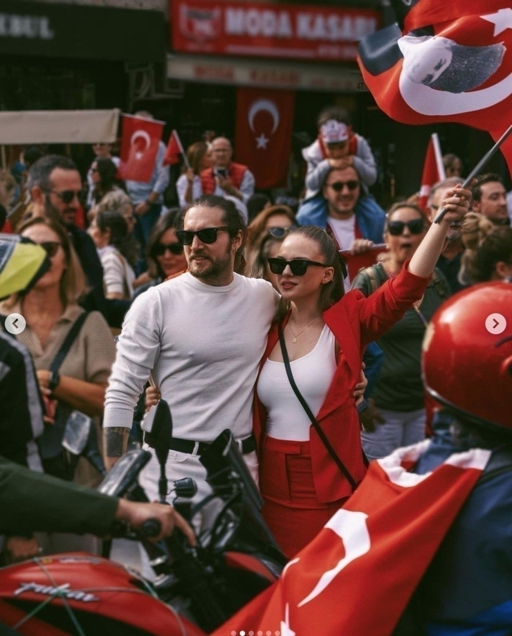 İpek Filiz Yazıcı, Hamilelik İddialarına Yanıt Verdi! Bebek Değil Göbek...