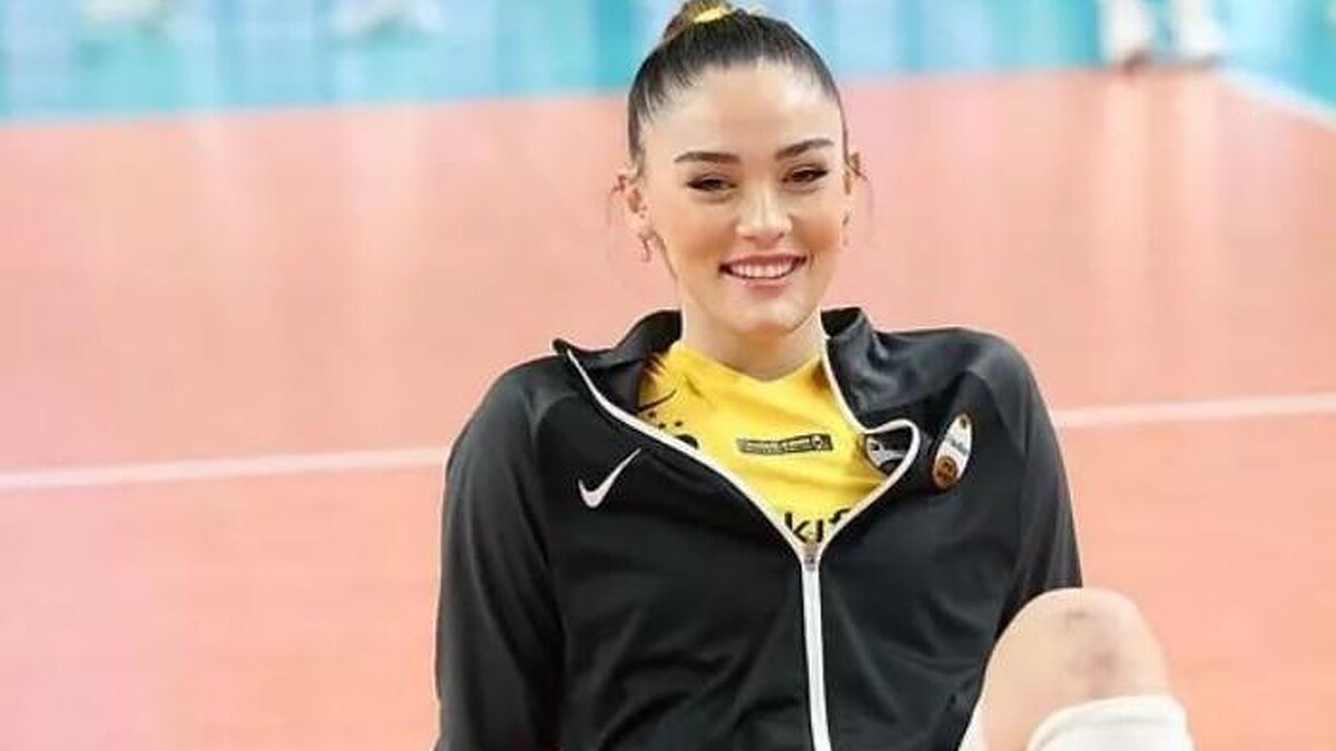 Zehra Güneş, Annesiyle Verdiği Pozu Paylaştı!