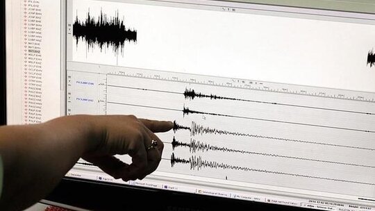 Balıkesir Altıeylül'de meydana gelen 3.6 büyüklüğündeki depremde herhangi bir...