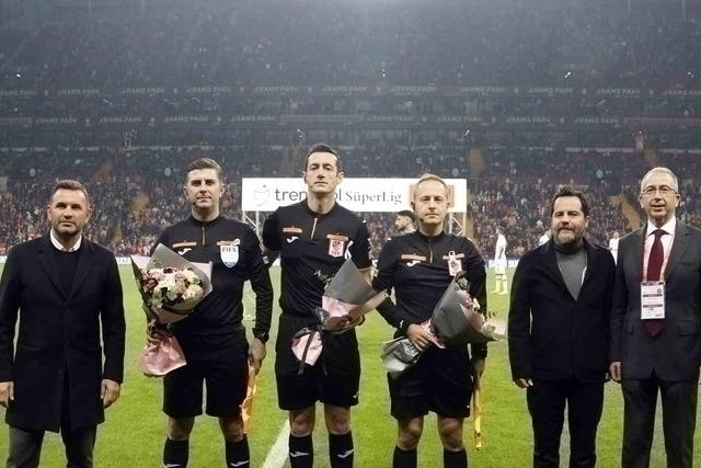 Galatasaray, Fatih Karagümrük Maçından 1-0 Galibiyetle Ayrıldı