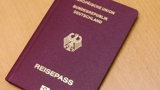 Almanya'da Yeni Vatandaşlık Yasası Hazır! Türklere Çifte Vatandaşlık...