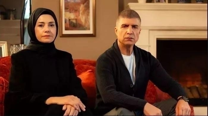 Özgü Namal'ın Oynadığı Dizi Kızıl Goncalar Başlıyor!