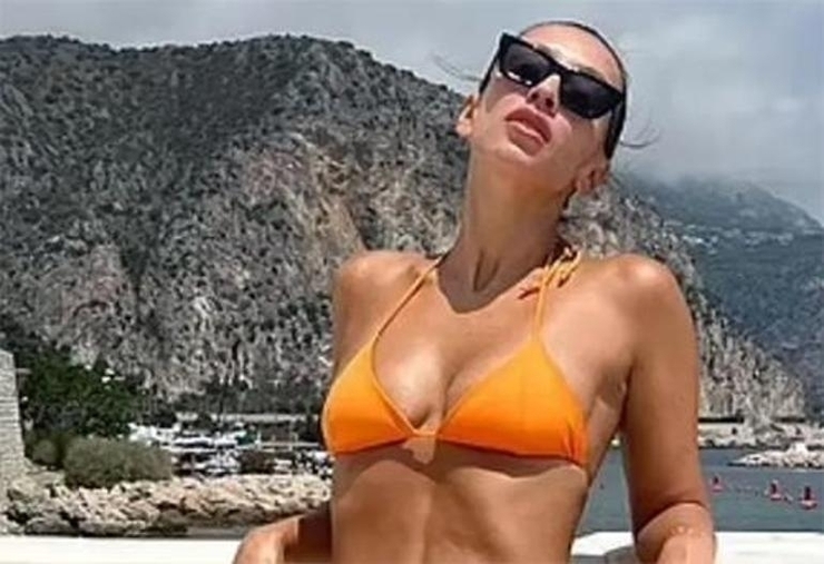 Tom Cruise'un Rus Sevgilisi Elsina Khayrova'nın Geçmişi!