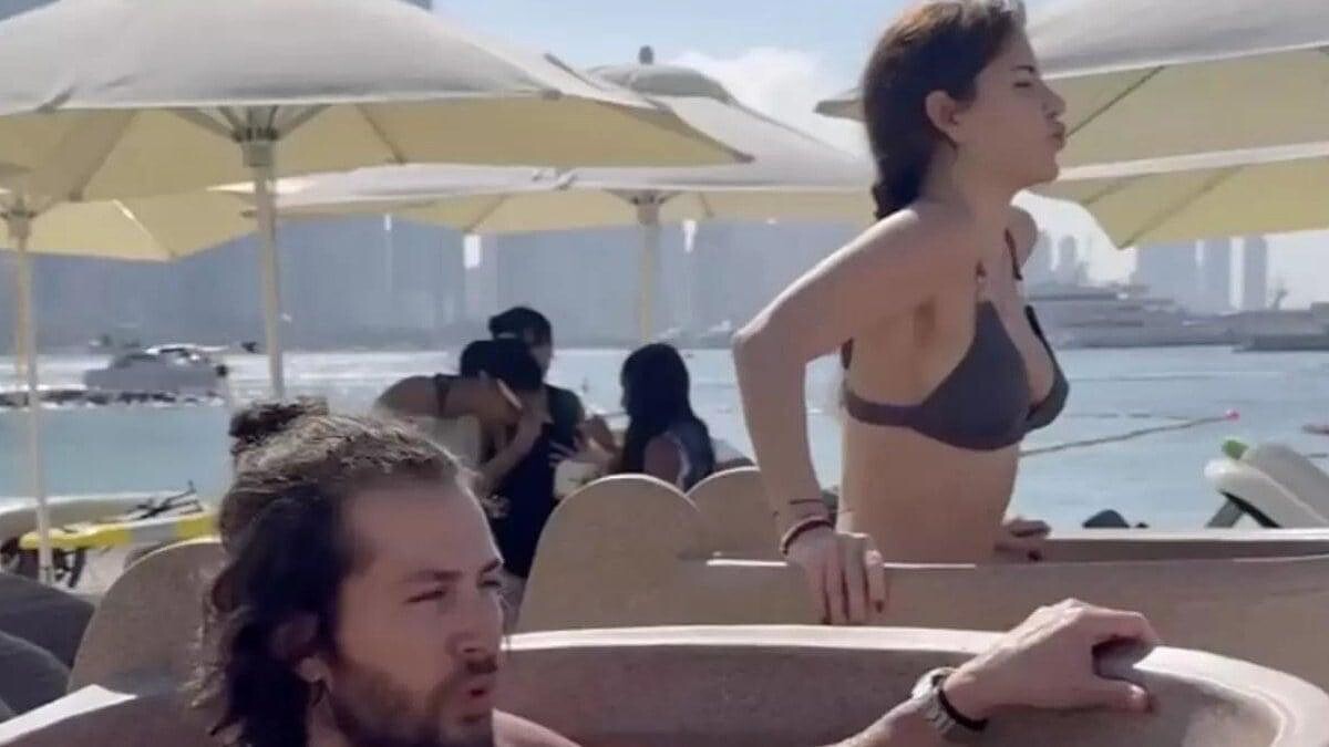 Türkan Şoray'ın Kızı Yağmur Ünal, Buz Dolu Fıçıya Girdi!